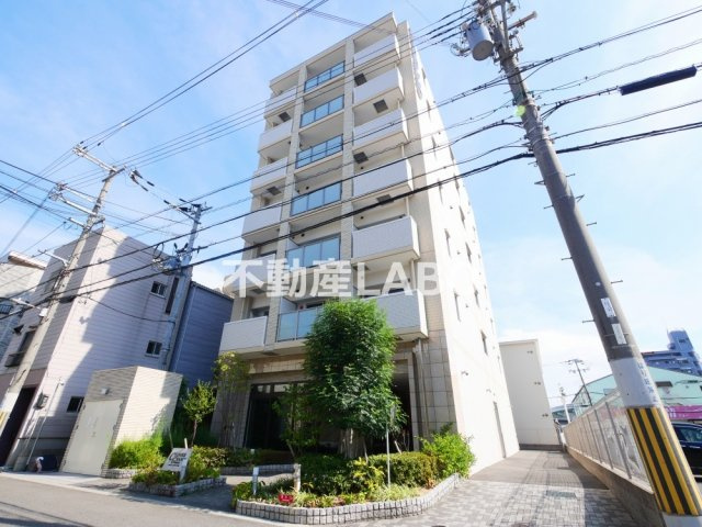 クローバー・グランデ平野の外観