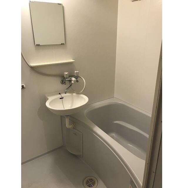 グリーンハウス南池袋の浴室