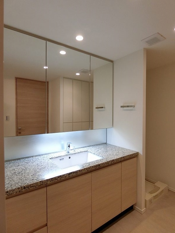 【独立洗面台】