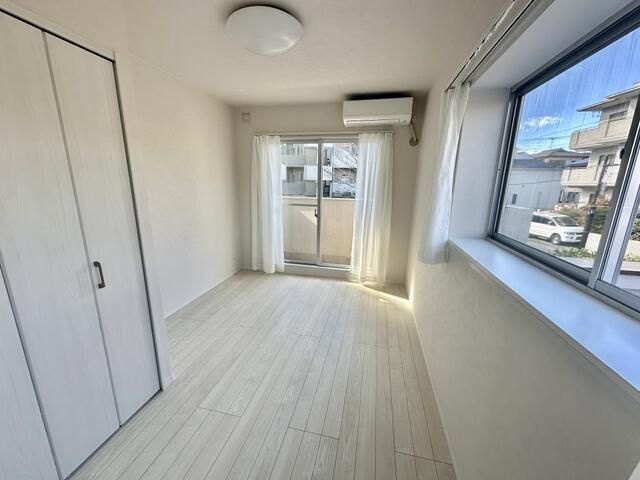 メイゾン小竹向原の居間・リビング