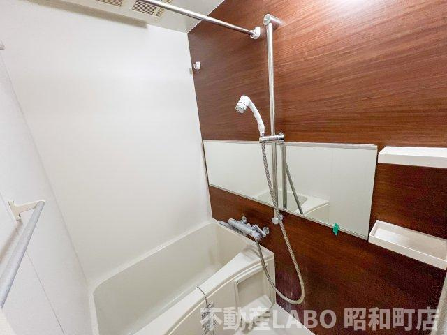 FRONT FIELD TENNOJIの浴室