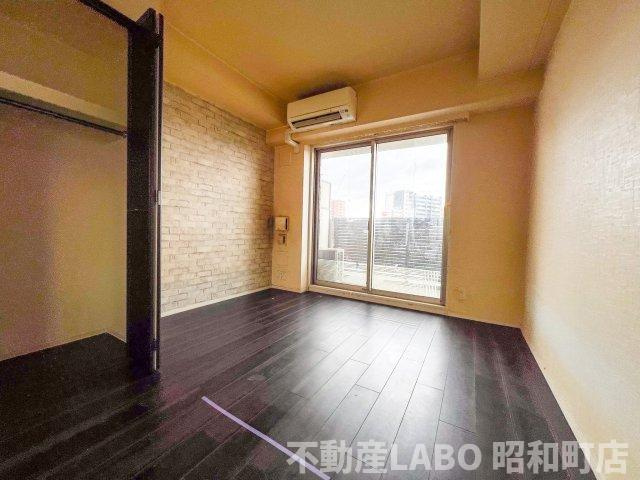 FRONT FIELD TENNOJIの居間・リビング