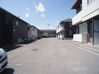 【駐車場】 | ボン・シャンスA | 駐車場2台可能です♪