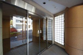 fortuna春日安藤坂のエントランス|fortuna春日安藤坂