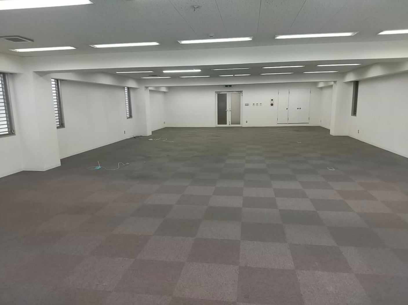 ブルーク長堀橋ビルの洋室