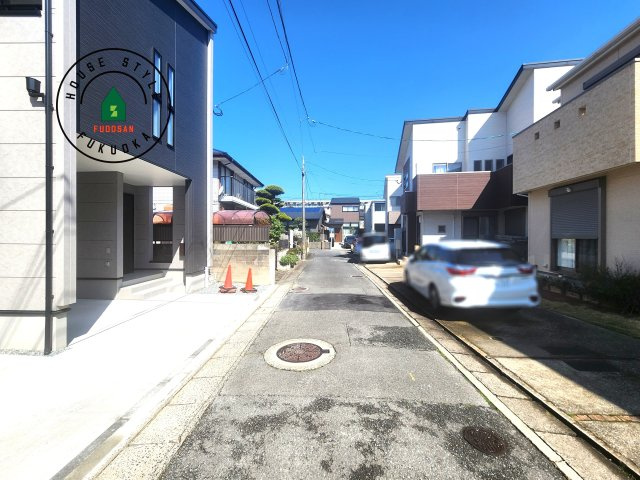 福岡市早良区飯倉3丁目第20-2棟（2号棟）の前面道路含む現地写真|前面道路です。