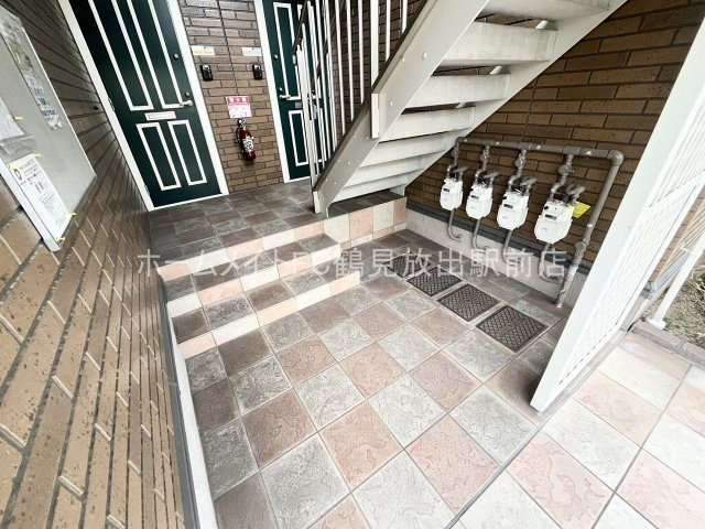 エスポワールKⅢのエントランス