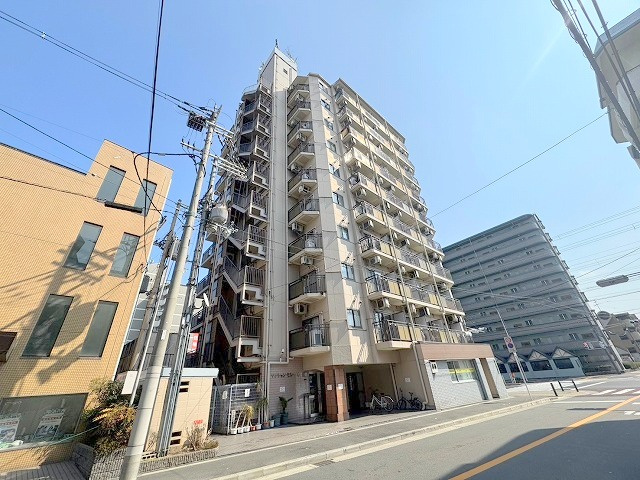 マンションセレーネの外観