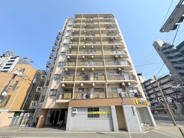 マンションセレーネの外観