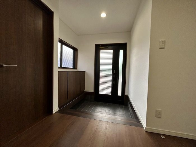 【玄関】 | 糟屋郡須恵町大字須恵　戸建て