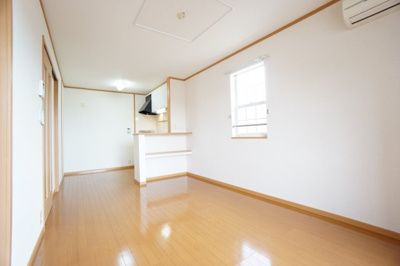 【居間・リビング】 | パークヒルハイツB | ※同物件・同タイプの写真です。