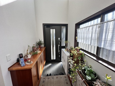 【玄関】 | 大田原市浅香1丁目　1230万円　中古住宅