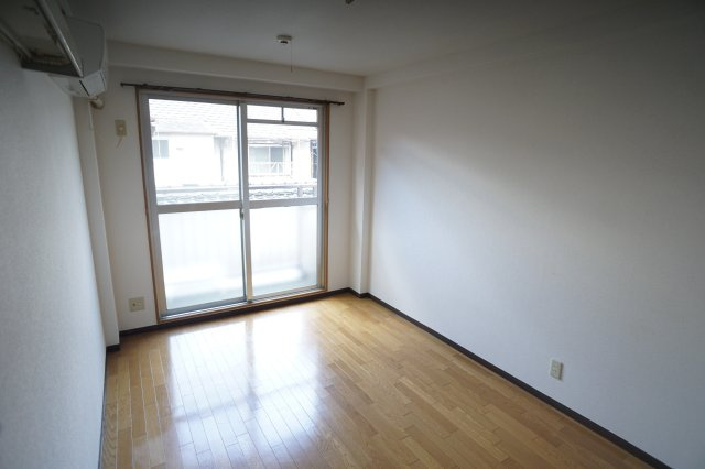 シャトレーＫの居間・リビング