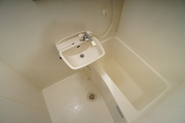 シャトレーＫの浴室