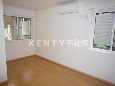 【内装】 | デザインコート旗の台 | 明るい室内です