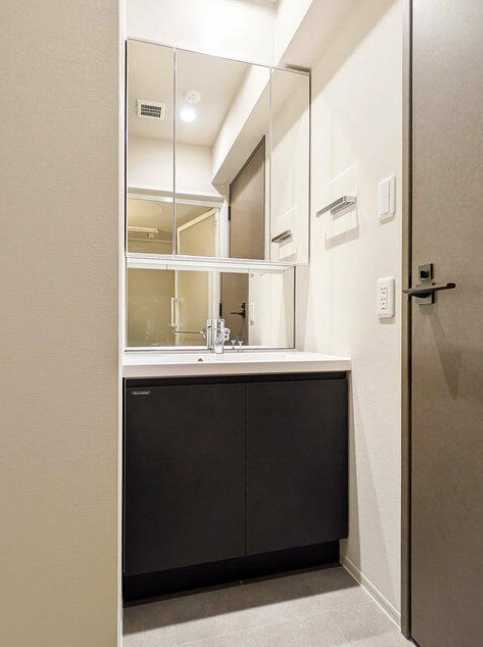 グレーシアフィット三軒茶屋　新築　ペット相談　駐車場の洗面所