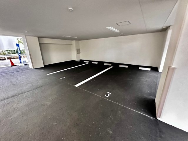 アビオス姫路駅東の駐車場