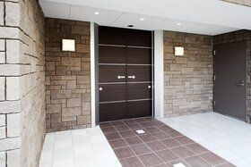 ファインクレスト護国寺のエントランス