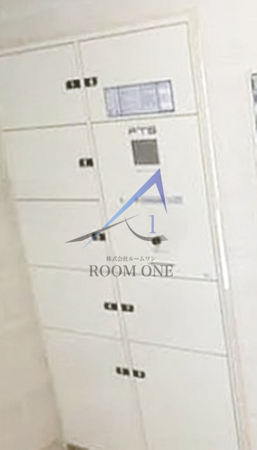 Ｒｉｓｉｎｇｐｌａｃｅ両国のその他共用部分|宅配ボックスです。