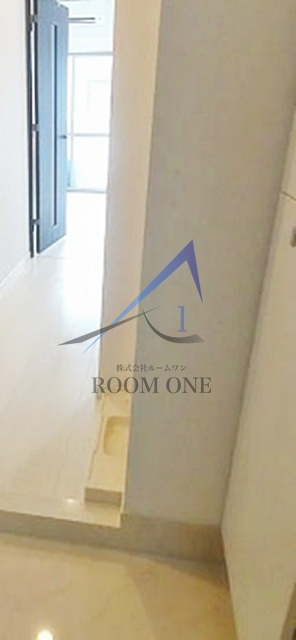 Ｒｉｓｉｎｇｐｌａｃｅ両国の玄関|玄関です。