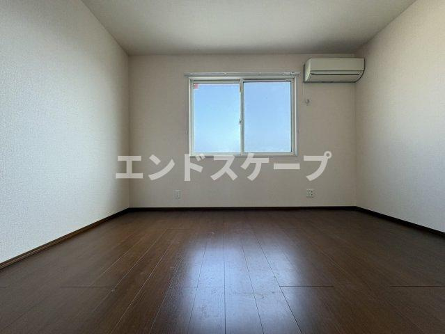 アロッジオ城川の居間・リビング|高崎、前橋、伊勢崎エリアのお部屋探しはエンドスケープまで！お客様の理想お聞かせ下さい♪