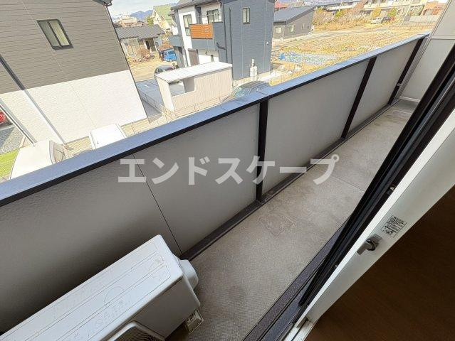 アロッジオ城川のバルコニー|高崎、前橋、伊勢崎エリアのお部屋探しはエンドスケープまで！お客様の理想お聞かせ下さい♪