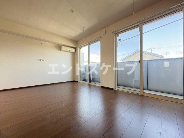 アロッジオ城川の居間・リビング|高崎、前橋、伊勢崎エリアのお部屋探しはエンドスケープまで！お客様の理想お聞かせ下さい♪