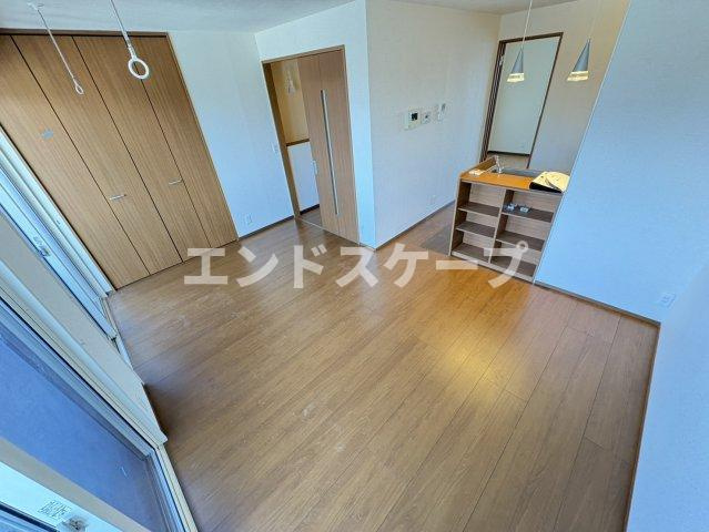 アロッジオ城川の居間・リビング|高崎、前橋、伊勢崎エリアのお部屋探しはエンドスケープまで！お客様の理想お聞かせ下さい♪