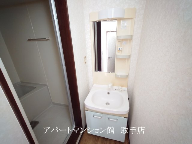 ハッピーハウスクサカⅢの独立洗面台