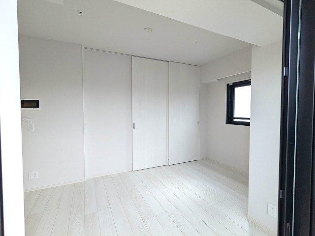 LEFOND PROGRES上野御徒町の設備|ルームカラー奇数階オーガニックナチュラル、偶数階ノーブルホワイト、インターネット無料、角部屋