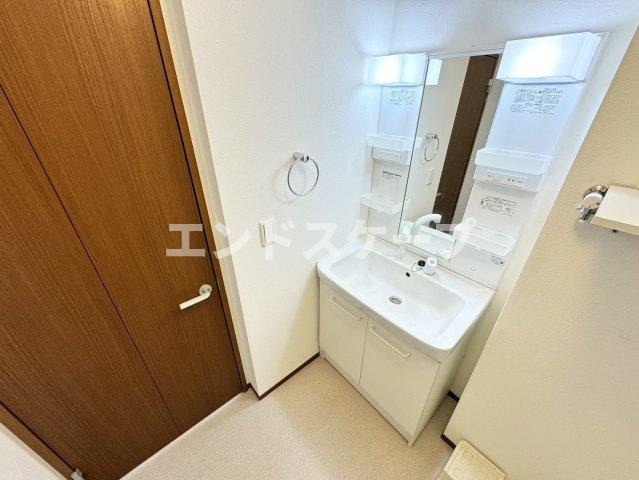 エスポワール明神の独立洗面台|高崎、前橋、伊勢崎エリアのお部屋探しはエンドスケープまで！お客様の理想お聞かせ下さい♪