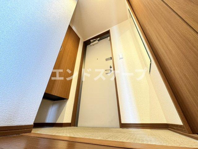 エスポワール明神の玄関|高崎、前橋、伊勢崎エリアのお部屋探しはエンドスケープまで！お客様の理想お聞かせ下さい♪