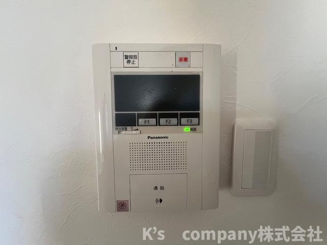 ■海老名市中新田　ライオンズマンション厚木駅前の防犯設備|訪問者の顔が確認できるモニター付きインターフォン☆
