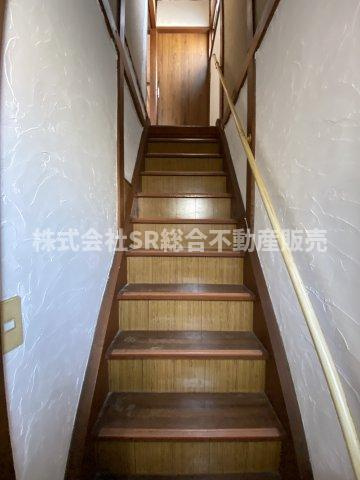 布市町2丁目中古テラスハウスの内装|当日予約も大歓迎です！土日祝、雨の日やお子様連れのお客様の送迎も可能ですのでお気になさらずお問合せ下さい。お仕事終わりのお時間にも柔軟に対応致しますのでお気軽にお申し付け下さいませ。
