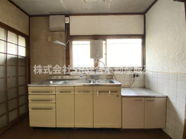 布市町2丁目中古テラスハウスのキッチン|キッチンでお料理をお楽しみください♪