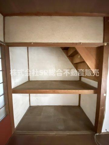 布市町2丁目中古テラスハウスの収納|全居室収納有♪