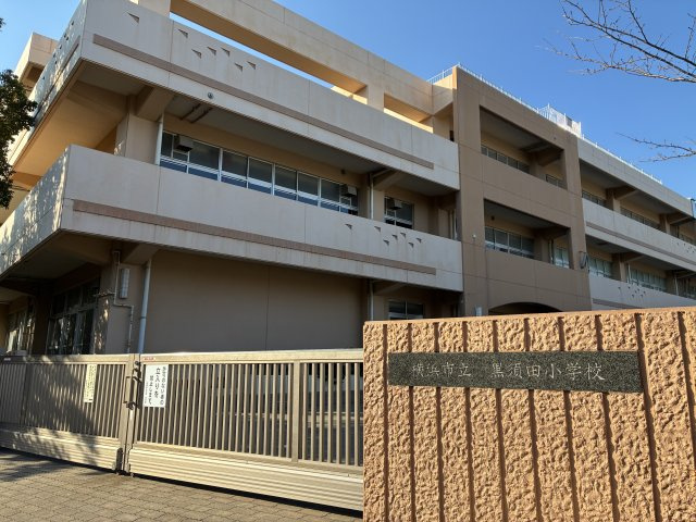 ドレッセあざみ野ガーデンズの周辺