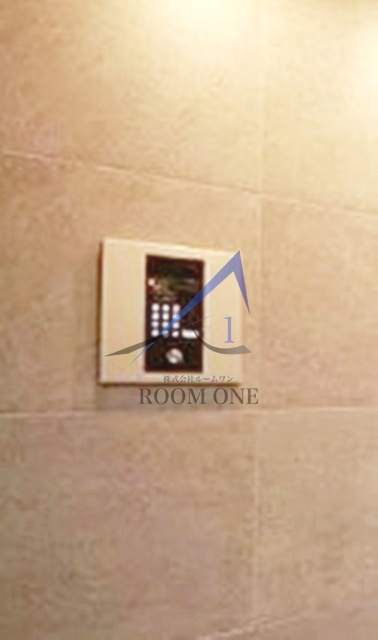 グラウンデュークス本所のセキュリティ|オートロックです。