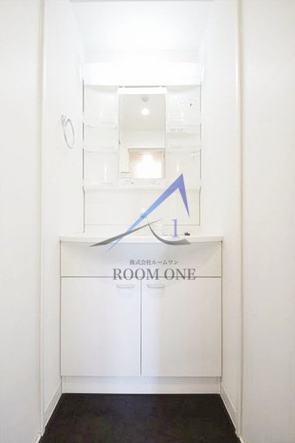 グラウンデュークス本所の洗面所|洗面台です。