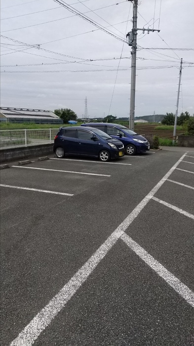 ボナールユート A棟の駐車場