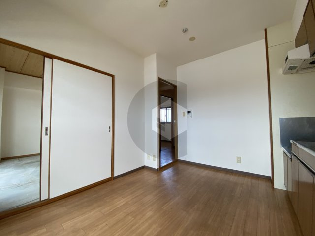 グランディールシャトーの居間・リビング