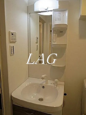【洗面所】 | プレール・ドゥーク東中野 | 洗面台です。