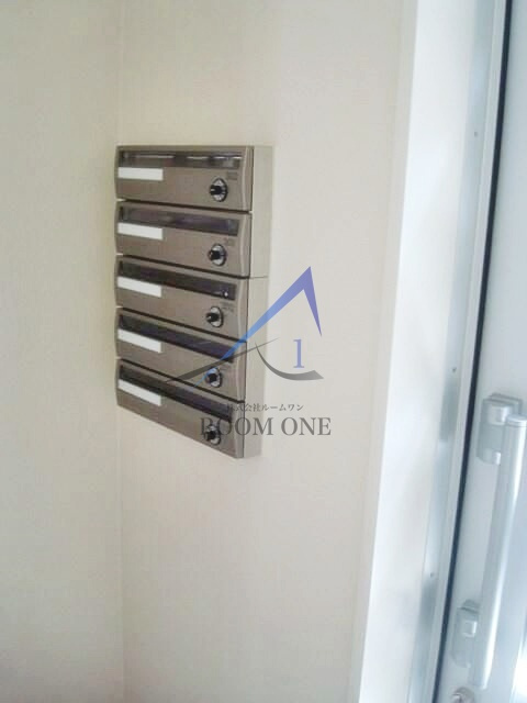 ブリエ国立のエントランス|エントランスです。