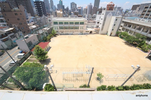 エスリード北梅田　仲介手数料無料のバルコニー