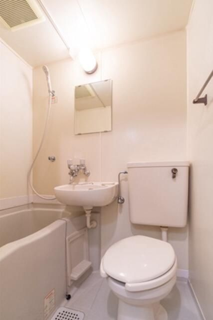 アドレッセンス５１の浴室