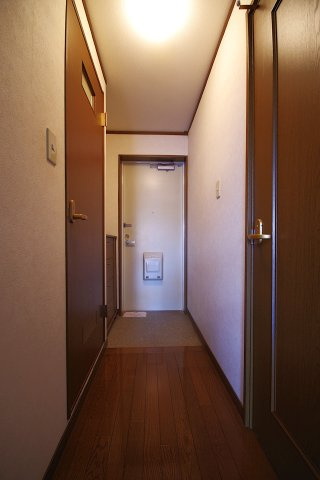 【玄関】