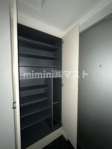 ＬＡＶ心斎橋ＷＥＳＴの収納