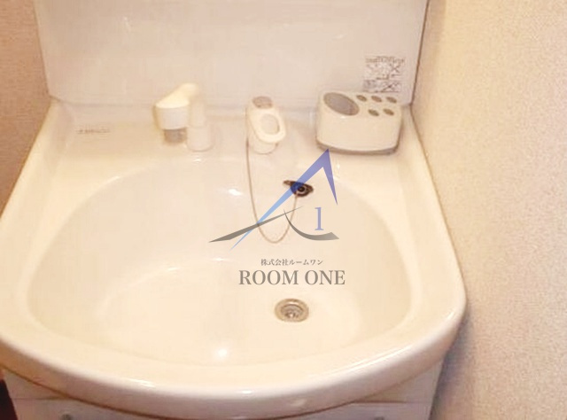 アンプルール　フェール　マームの洗面所|洗面台です。