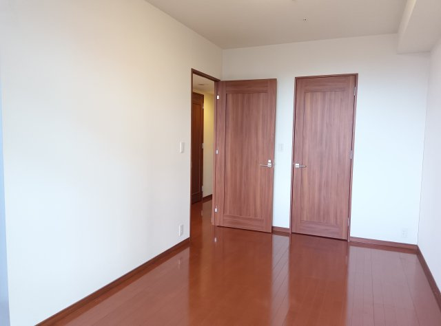 ザ・タワー大阪の洋室