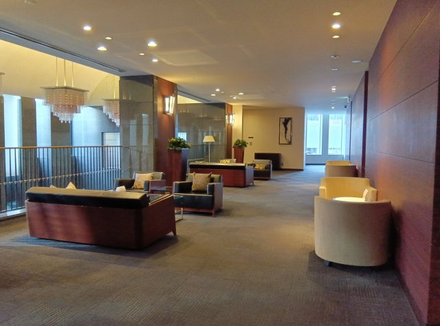 ザ・タワー大阪のエントランス